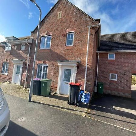 5 Holborn Spacious Home Redhill  Extérieur photo