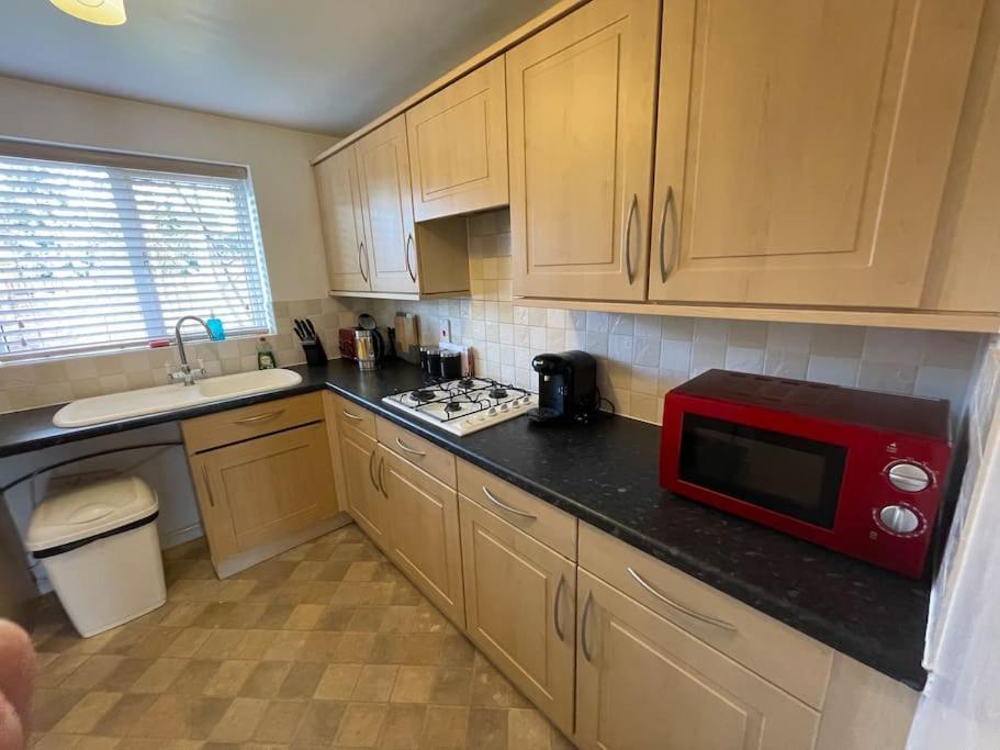 5 Holborn Spacious Home Redhill  Extérieur photo