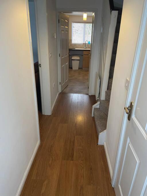 5 Holborn Spacious Home Redhill  Extérieur photo